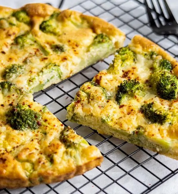 KETO BROCCOLI QUICHE