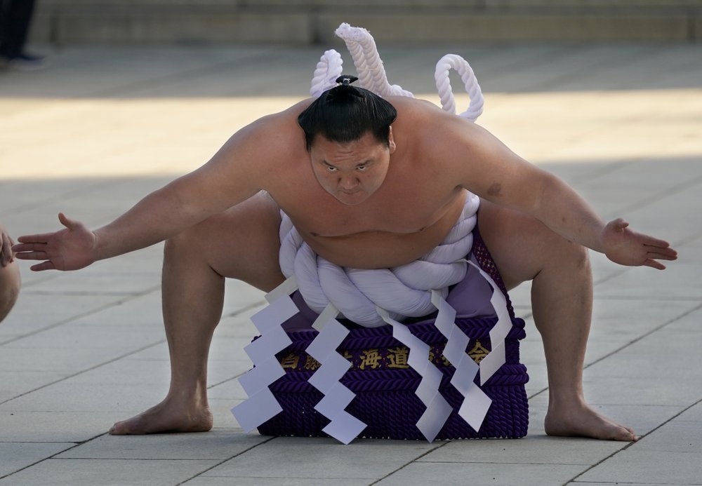 Com a modalidade em crise, o Japão quer ouvir todos os lutadores de sumo.  São 900 - Desporto - SAPO 24