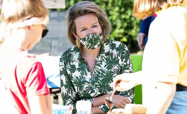 Queen Mathilde's new blouse are from the summer collection of Belgian fashion house Natan