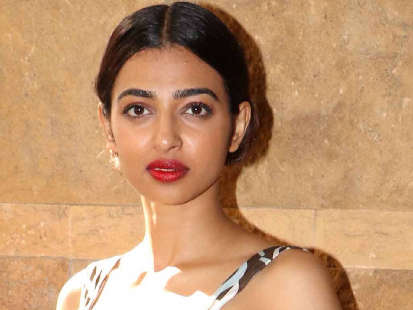 Radhika Apte UHD HD Photo Radhika Apte UHD HD Photo