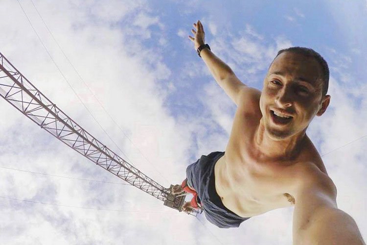 Hilarious Bungee Jumping face Expressions