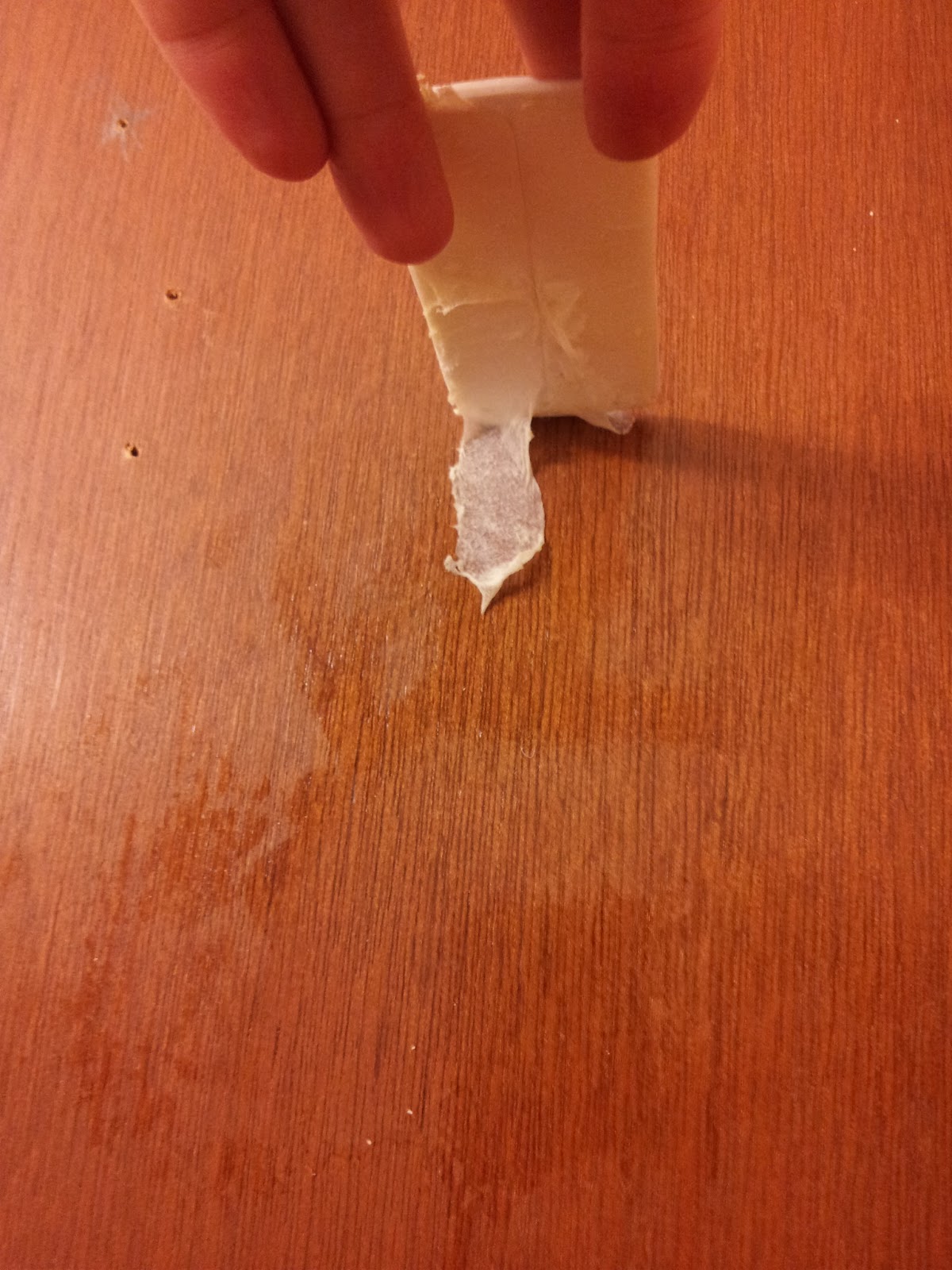 Another Broke Mom How to Remove Broken Command Brand Strips