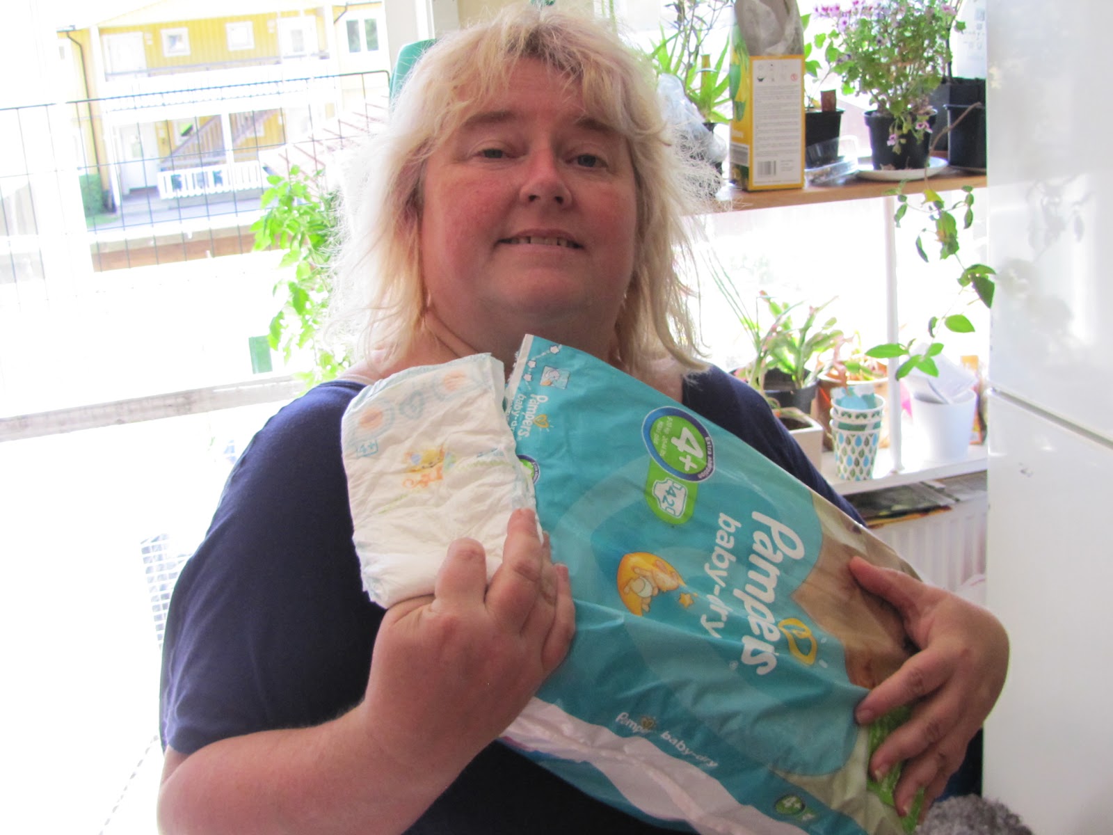 Mitt lilla face: Titta vad som finns i blöjan!