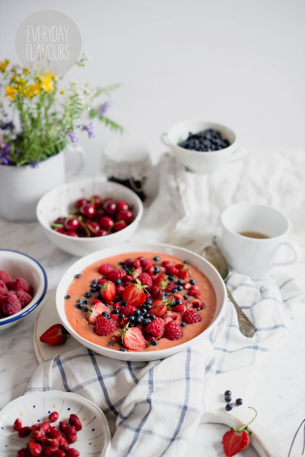 EVERYDAY FLAVOURS SMOOTHIE BOWL.