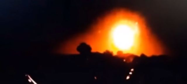 Potential risk of Taurid meteor swarm - 'Harbinger?'- Rogue Fireball near-missed Coast of Australia!  Meteor%2BAustralia