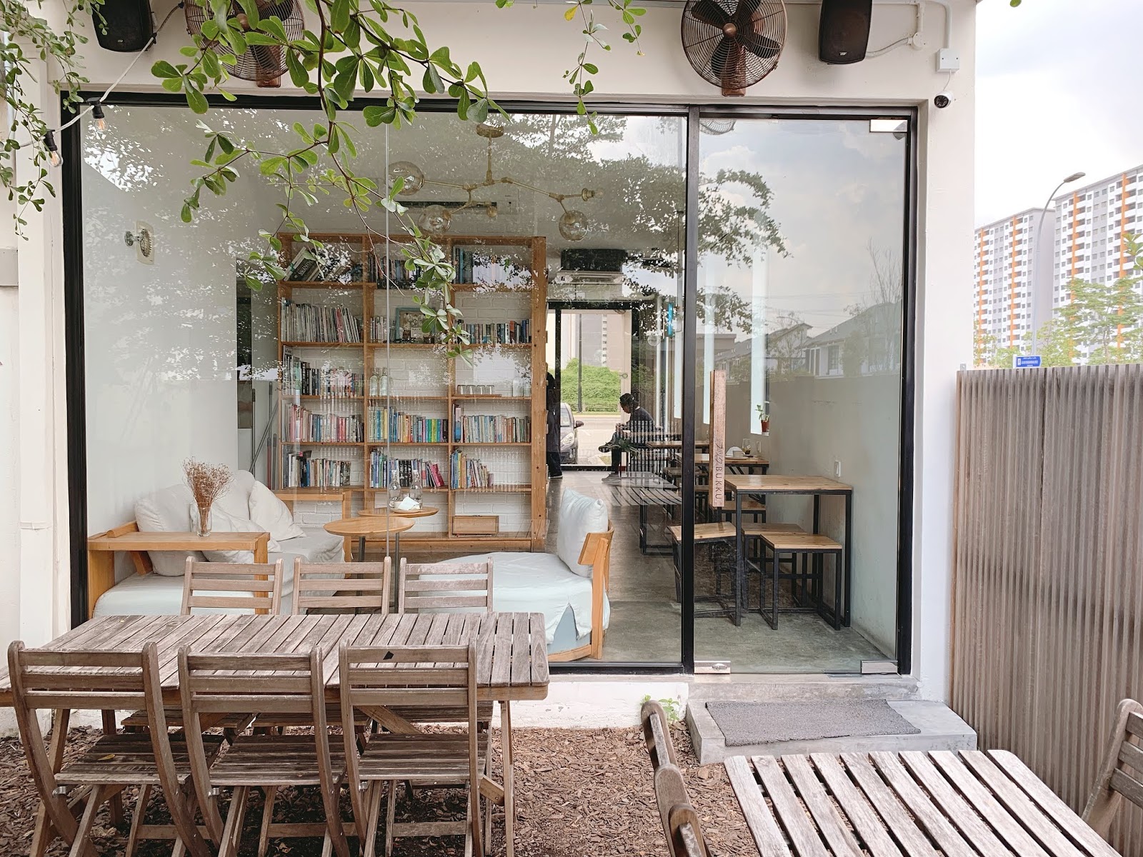 ブックBukku Cafe, Bukit Raja - 區外簡約優雅咖啡館| sixth-sense