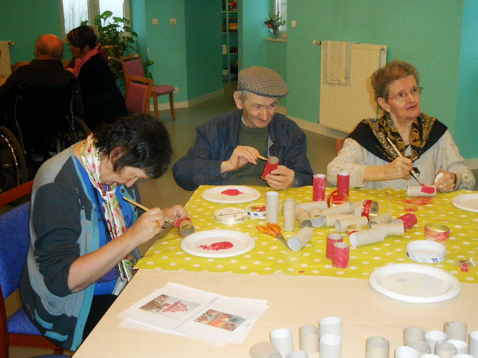 EHPAD LES BRUYERES: ATELIER DECO DE NOEL&hellip;