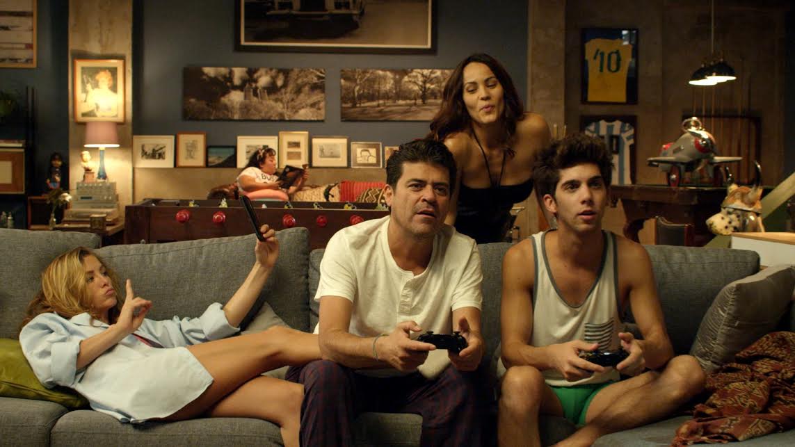 Llega "40 y 20", la primera serie exclusiva de Televisa para su