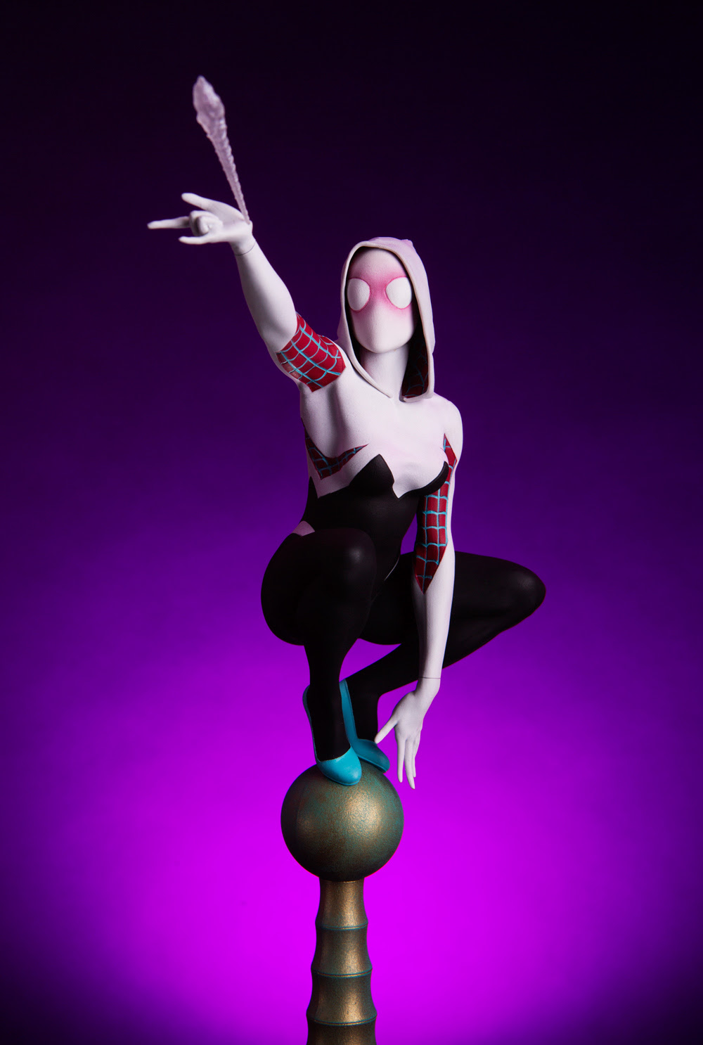 Collecting Toyz Mondo's SpiderGwen Statue Collecting Toyz Mondo's SpiderGwen Statue
