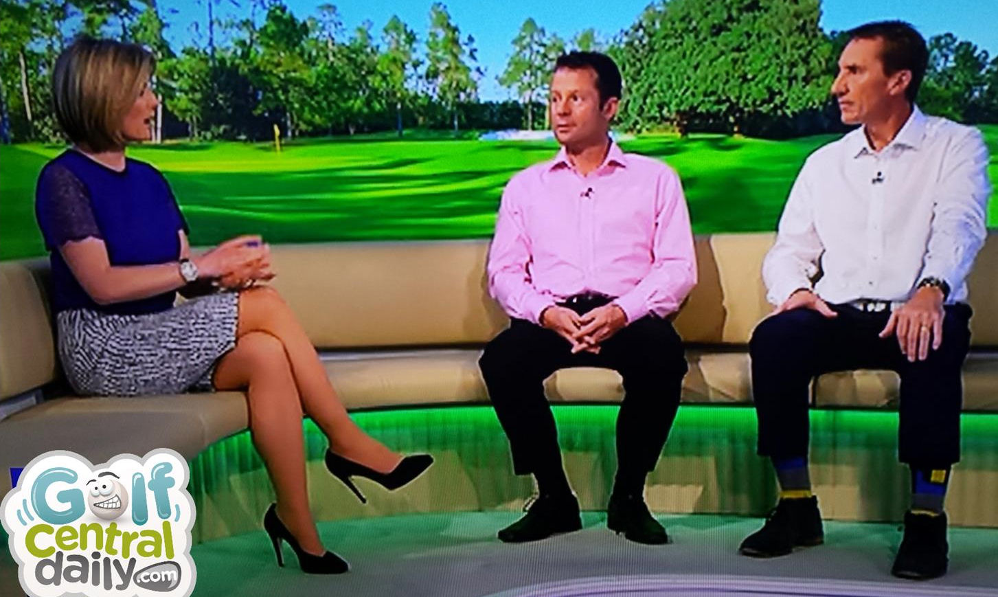 Sarah Stirk s Legs Sabotaged On Live TV By Luke Donald s Caddie sarah-stirk-s-legs-sabotaged-on-live-tv-by-luke-donald-s-caddie