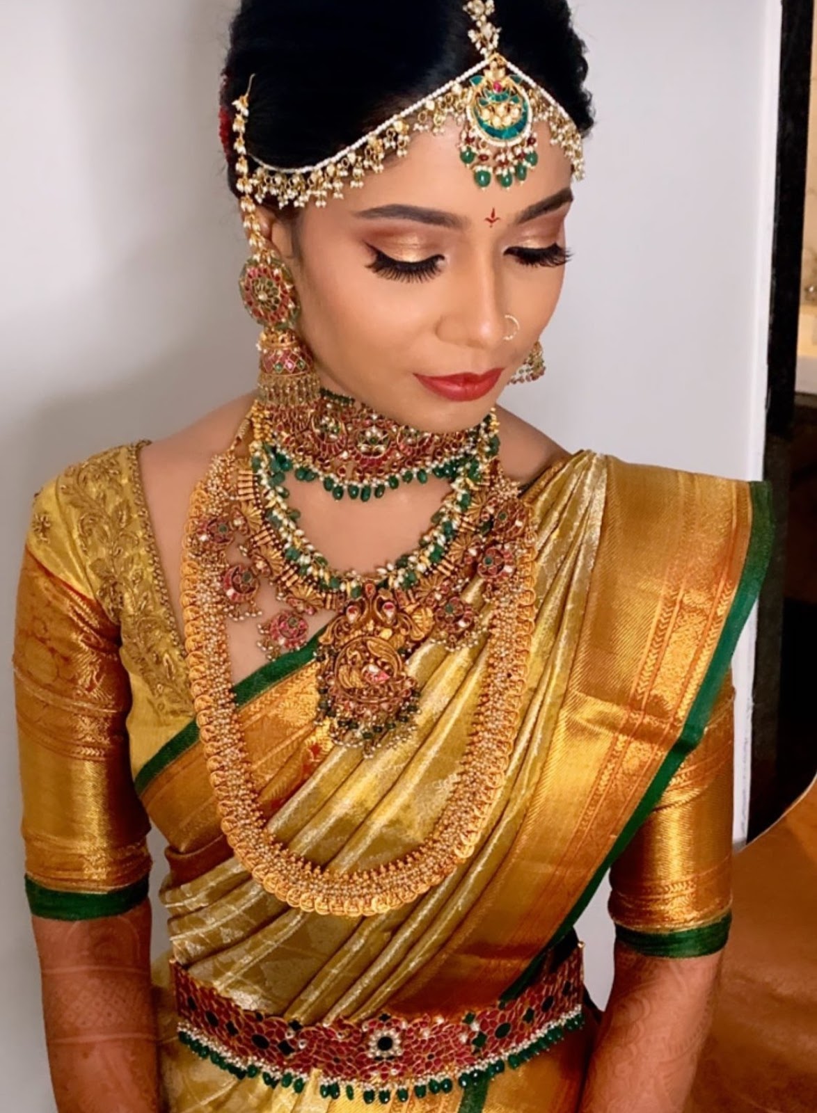 Bride in Heavy Kundan Vaddanam - Jewellery Designs