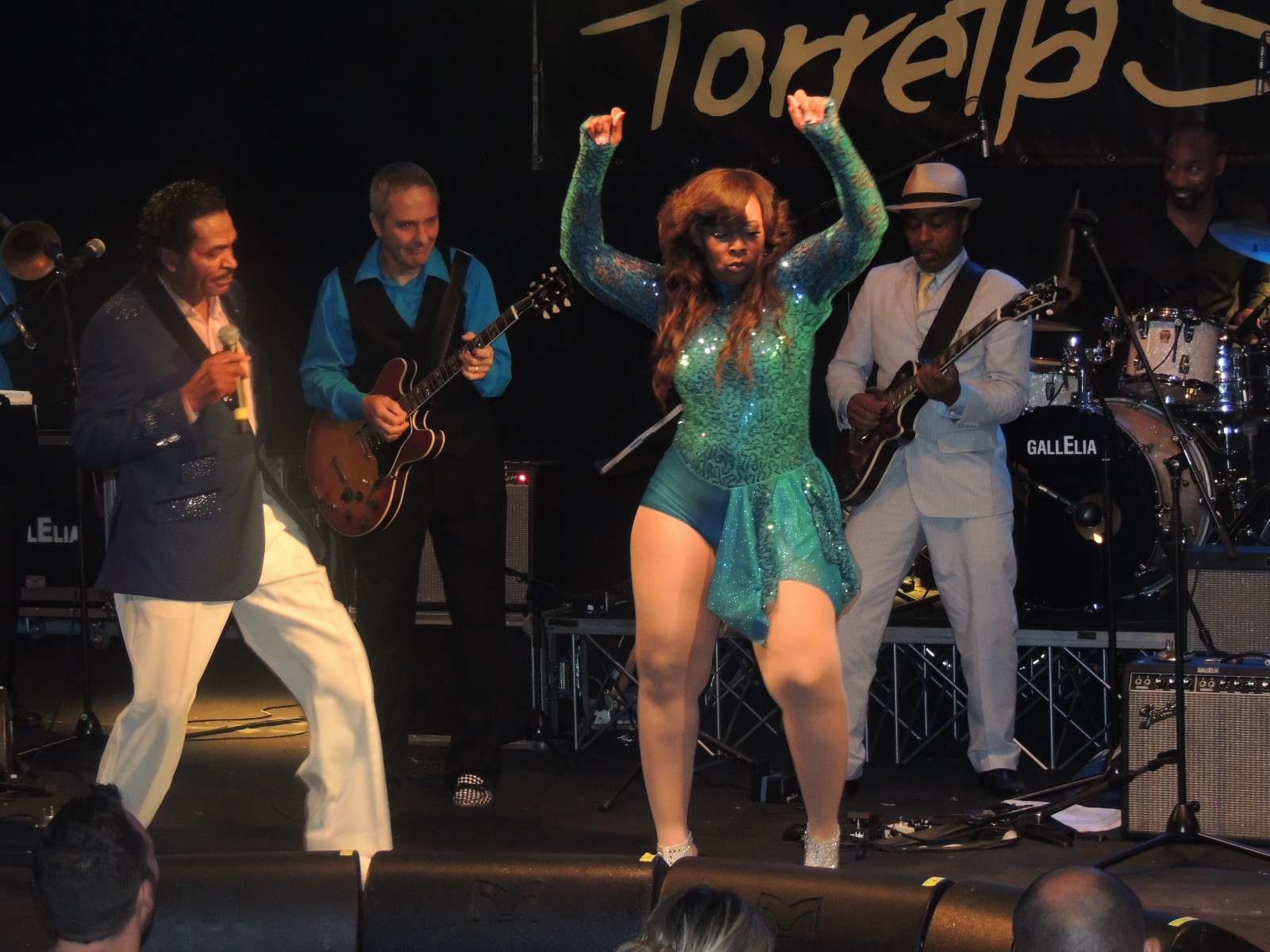 Bobby Rush's Dancer Mizz Lowe Supa Thick Ass & 1 Pic of Her Thick Ass