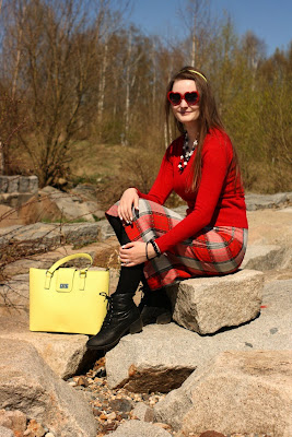 quaintrelle, georgiana, quaint, outfit, ootd, red, yellow, Orsay bag