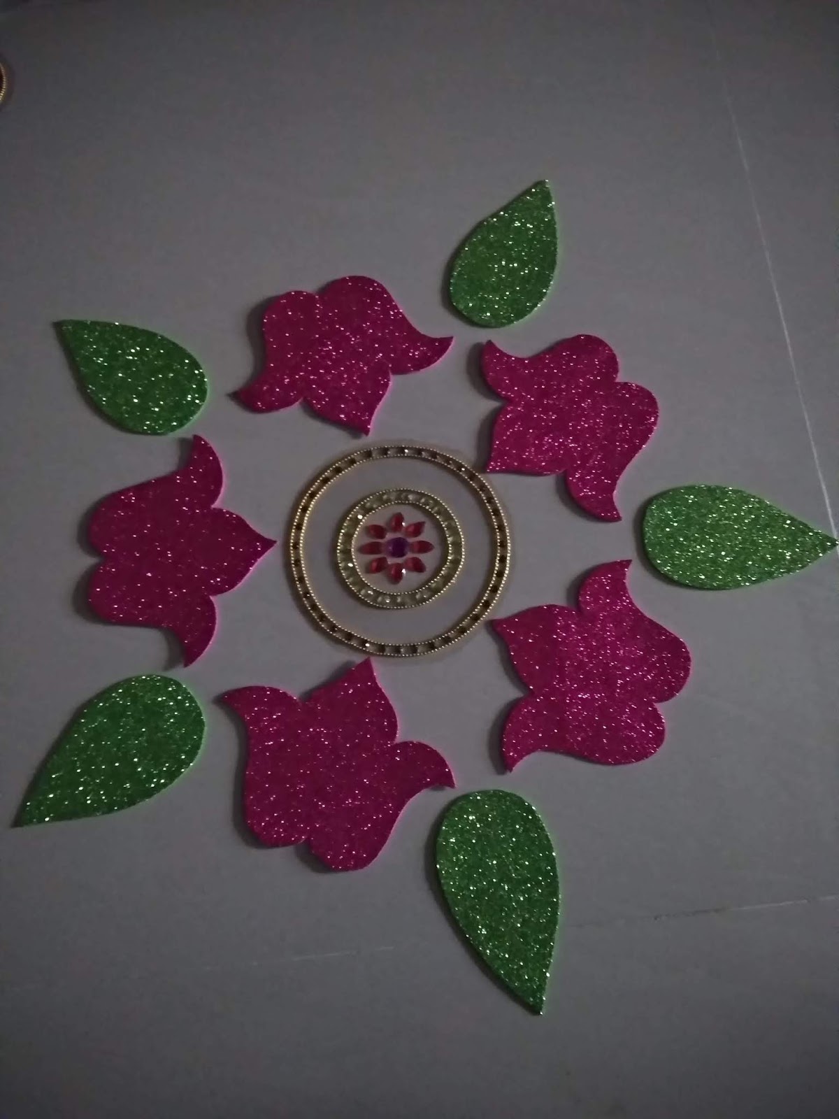 Simple and Naturalistic (SN) Glitter Foam Rangoli