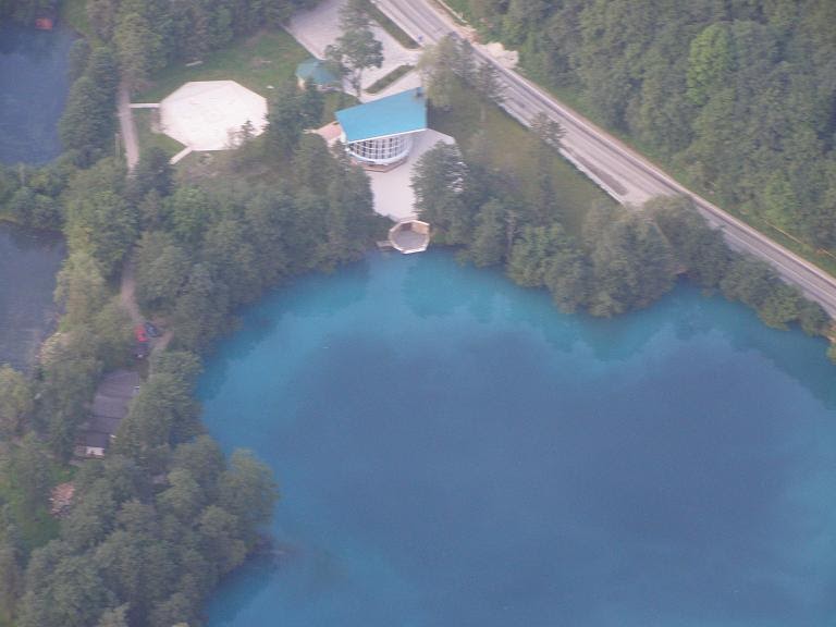 Ордынка голубое озеро. Голубое озеро Междуреченск. Кумертау голубое озеро. Голубое озеро Левобережная.