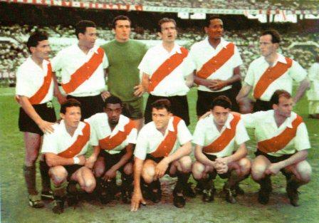 Pura historia futbolera CAMPAÑA DE RIVER PLATE EN 1961