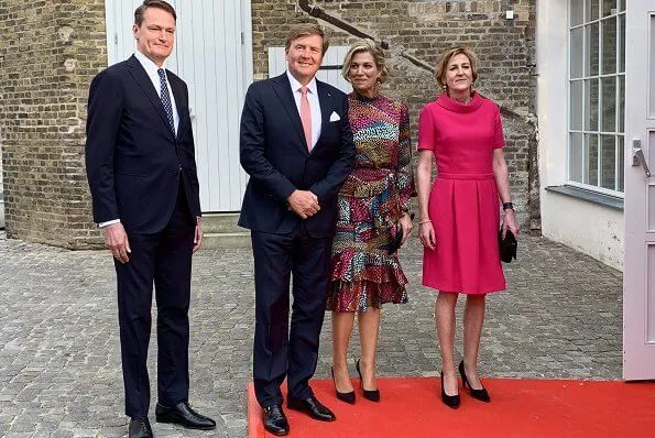 Queen Maxima wore Saloni Isa ruffle dress. Lendelhaus & Historische Saftfabrik Werder in Potsdam, Brandenburg