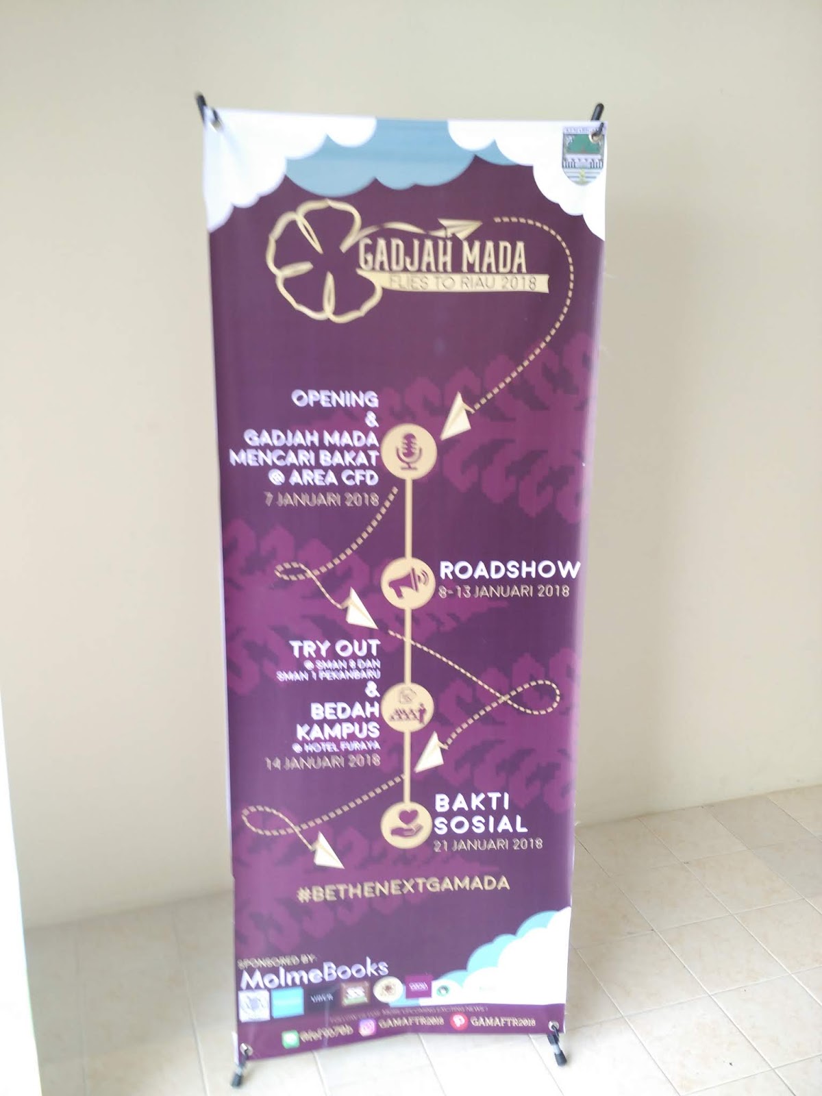 X Banner Gadjah Mada Print Corner