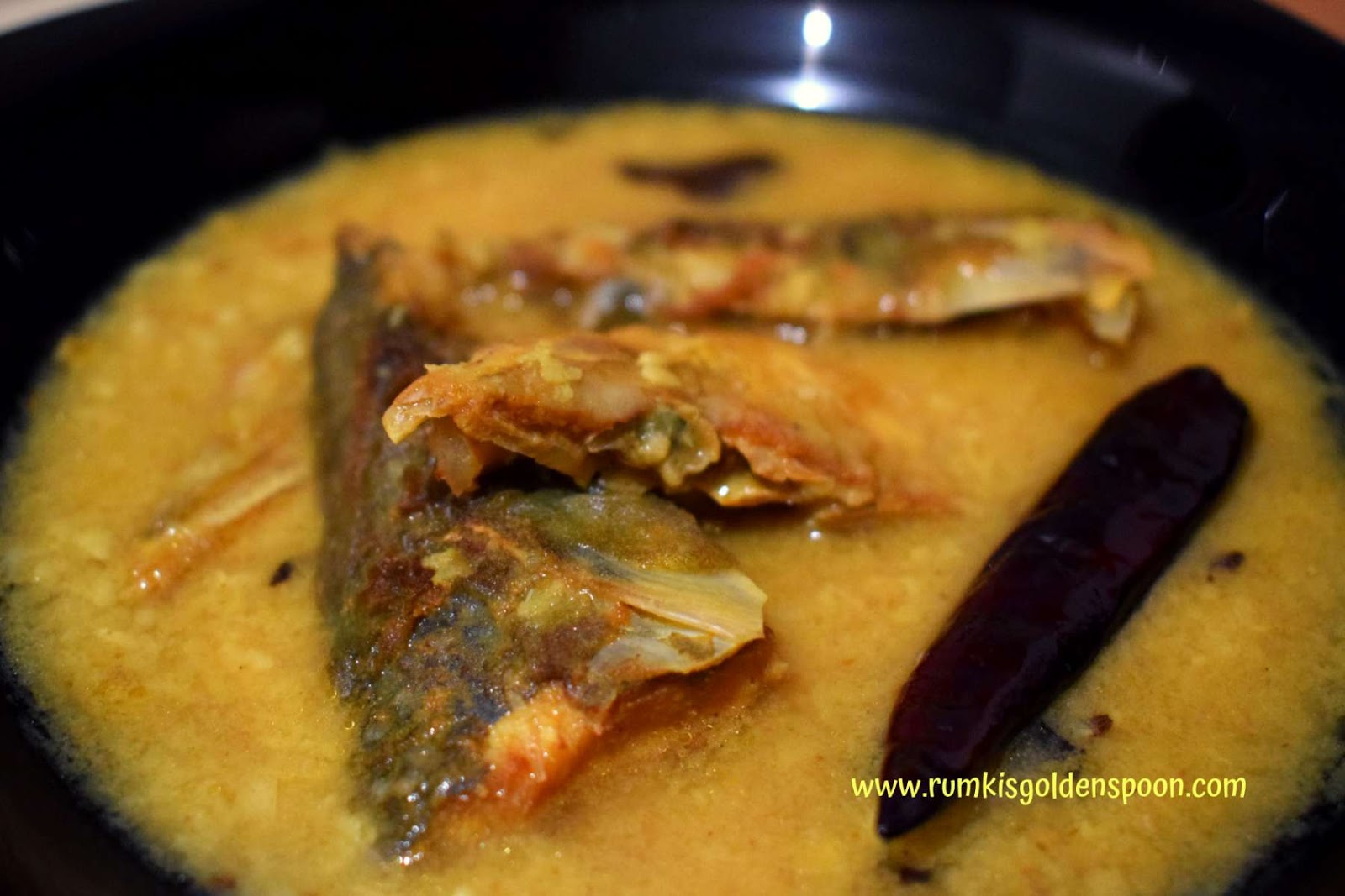 Indian Recipe, Bengali Cuisine, Non Vegetarian, Fish Recipe, Ilish Macher Muro/Matha Diye Moong Dal (Yellow Lentils with Hilsa Fish Head), Rumki's Golden Spoon, Quick and Easy