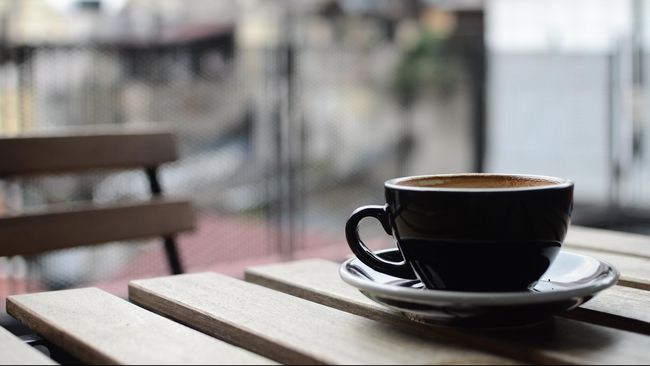 Pasangan Ini Menikah dengan Maskawin Sebuah Cangkir Kopi Pasangan Ini Menikah dengan Maskawin Sebuah Cangkir Kopi