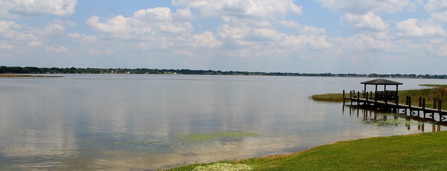 Panorámica del lago al comienzo del recorrido Panorámica del lago al comienzo del recorrido