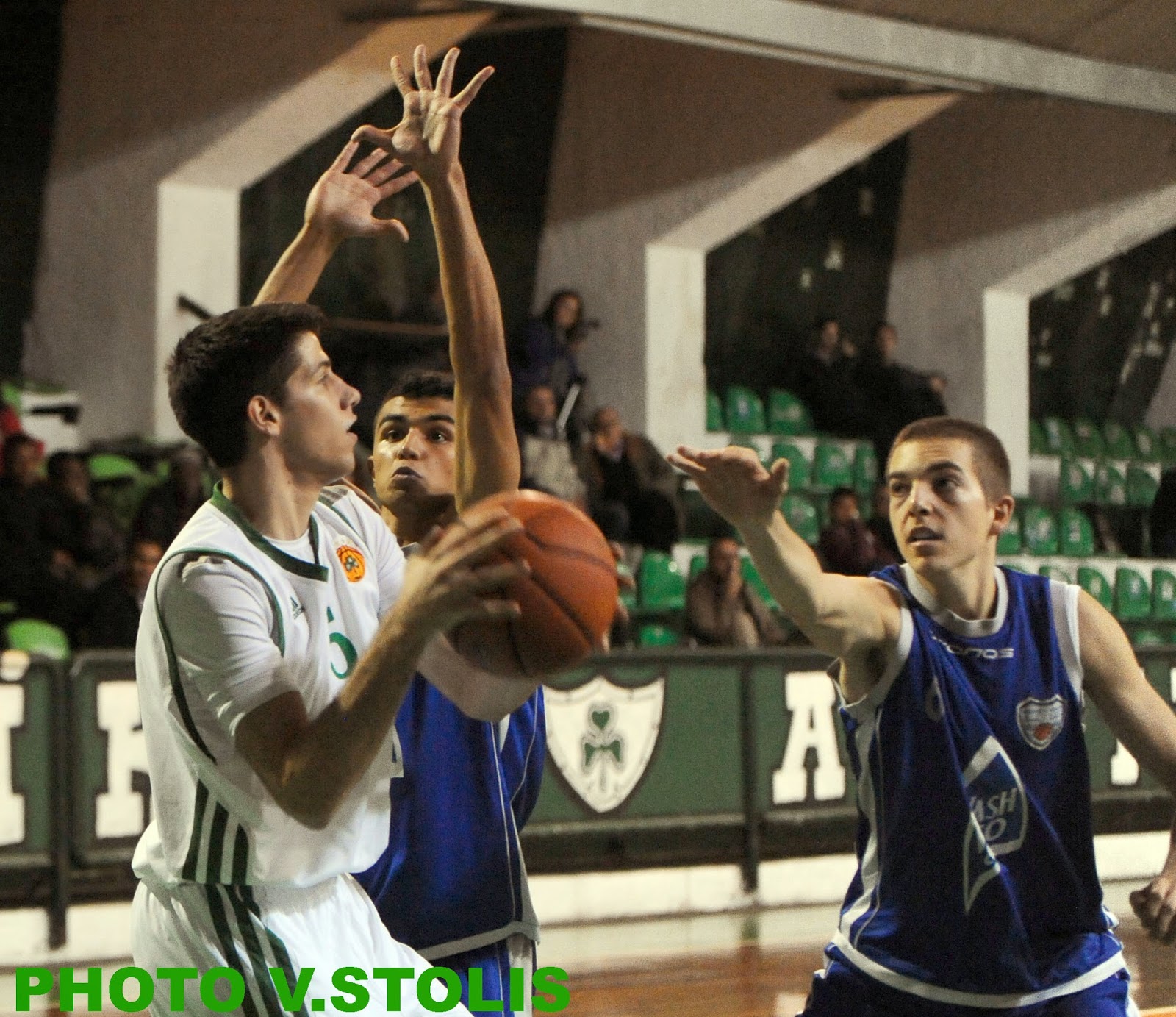 Πρωταγωνιστής ο Παπαγιάννης (pics)