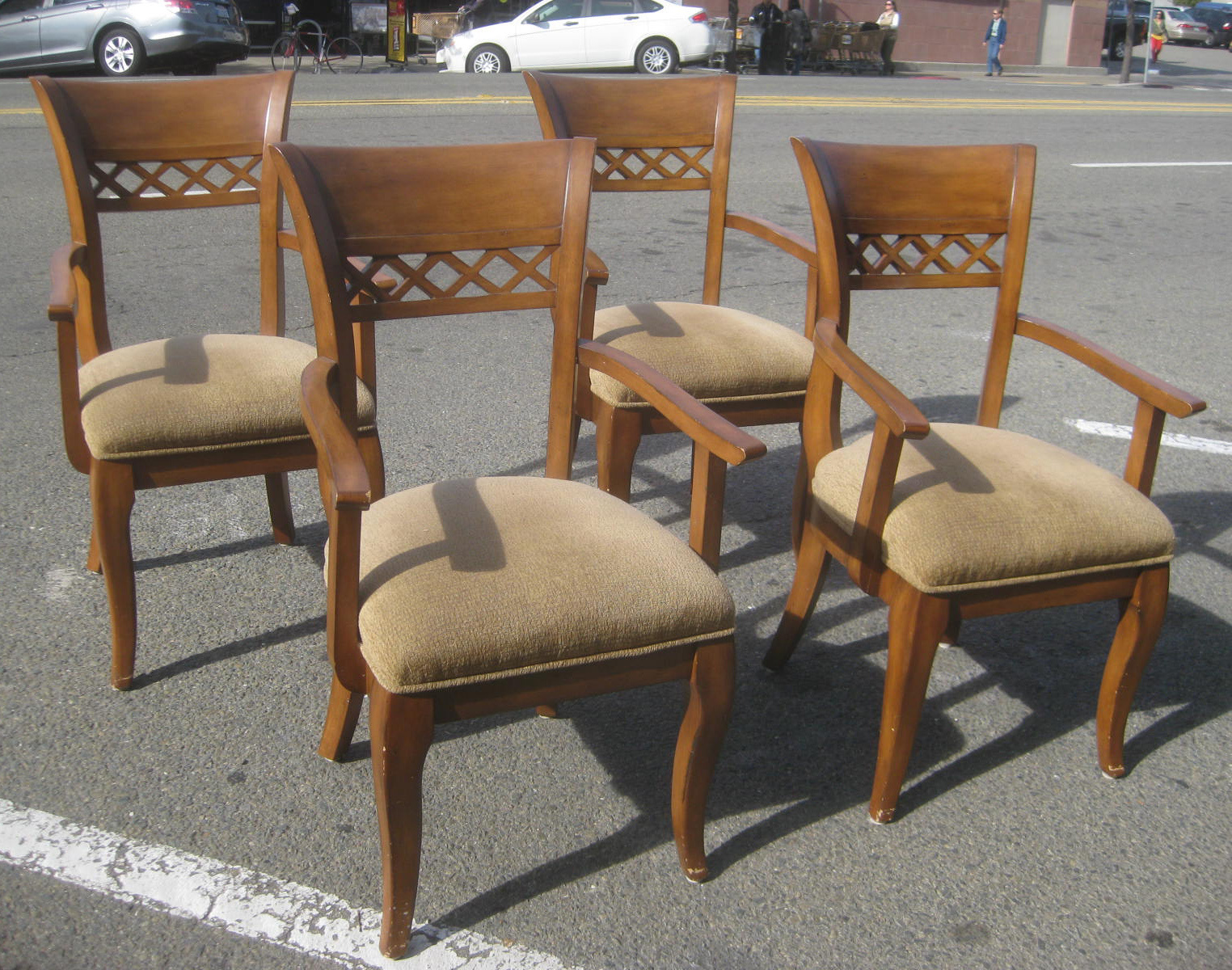 armed dining room chairs