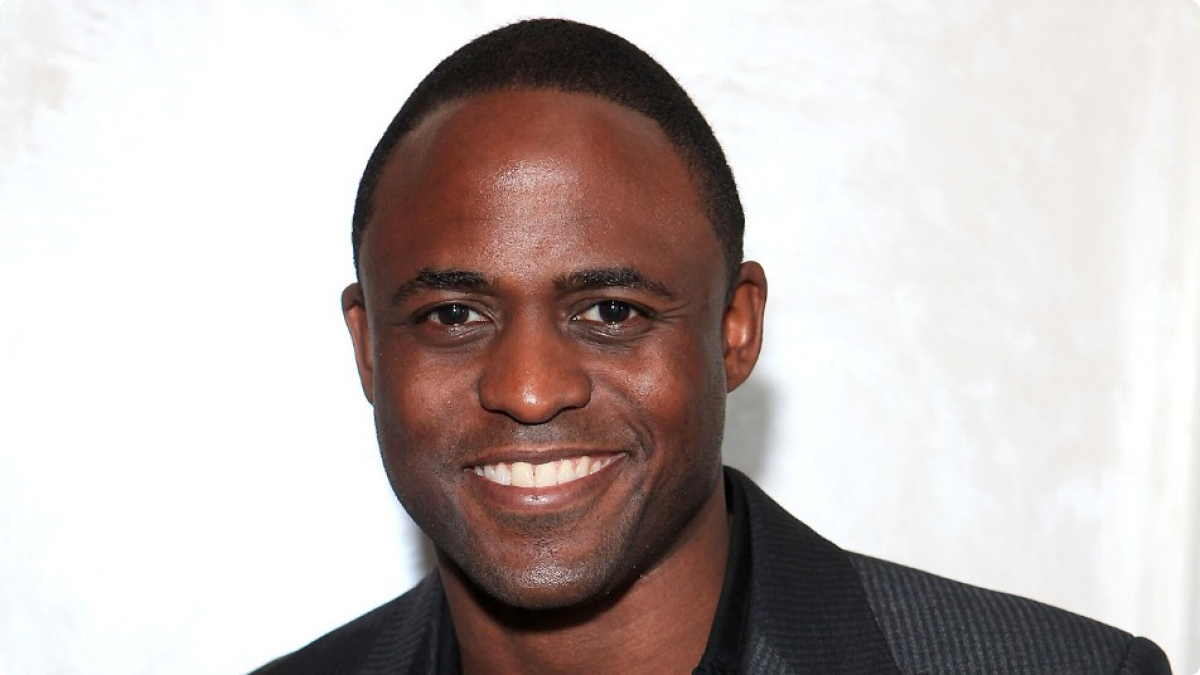 Wayne Brady will take on the role of Aaron Burr, sir, in the Chicago produc...