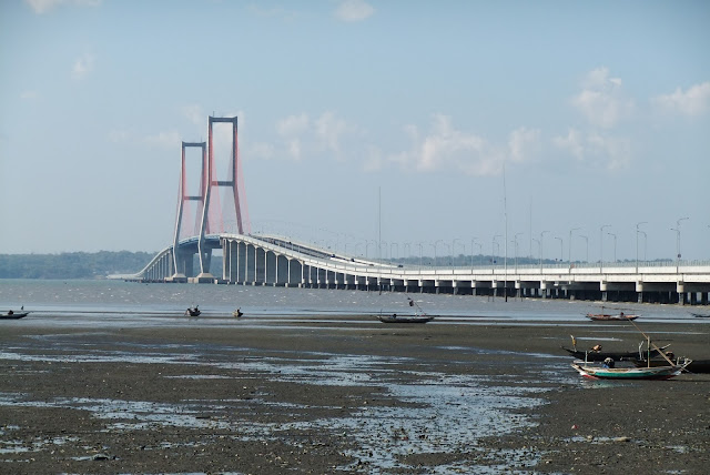 Jembatan Terpanjang di Indonesia