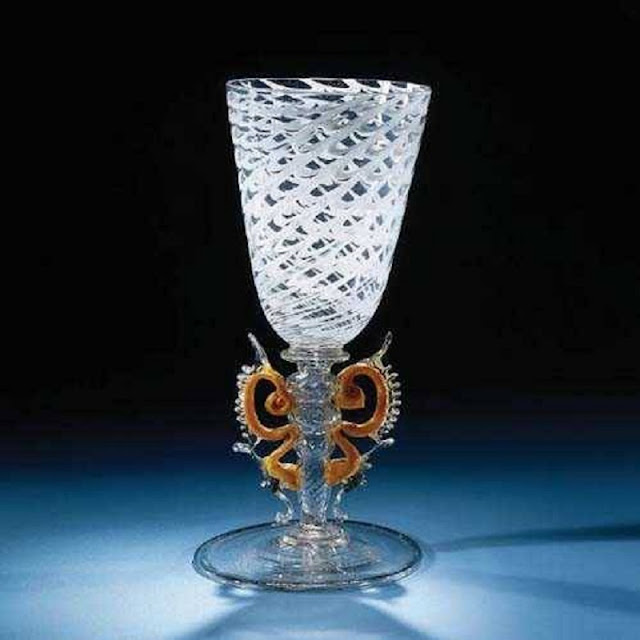 Чаша из венецианского стекла. Вторая половина XVI в.