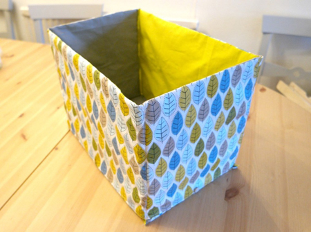 Easy DIY fabric storage box (free sewing pattern)