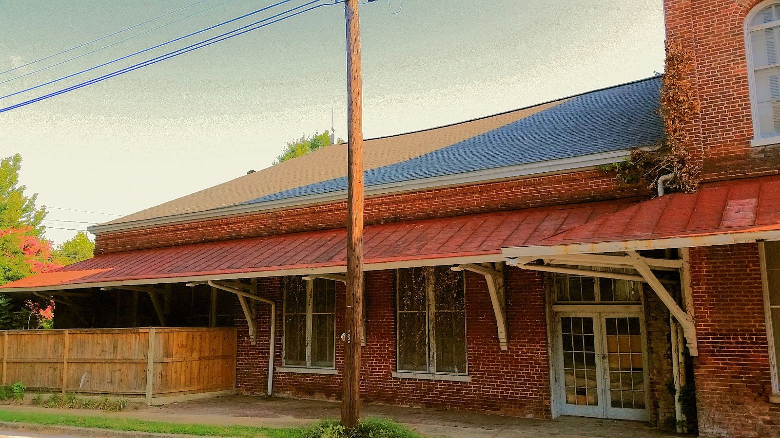 The Holly Springs Depot