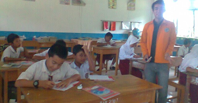 7 Cara Menarik Perhatian Siswa Saat Mengajar Berbagi Ilmu 7 Cara Menarik Perhatian Siswa Saat Mengajar Berbagi Ilmu