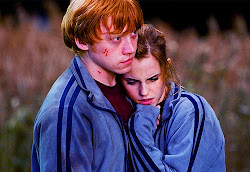 hermione ron hug granger weasley harry potter ronmione jean loveteam wikia fandom