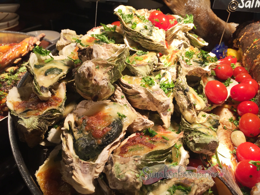 Seafood & BBQ Buffet Dinner Kembali di Renaissance Johor Bahru Hotel