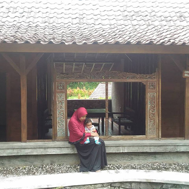 Omah Mujur, Kampung Lumbung