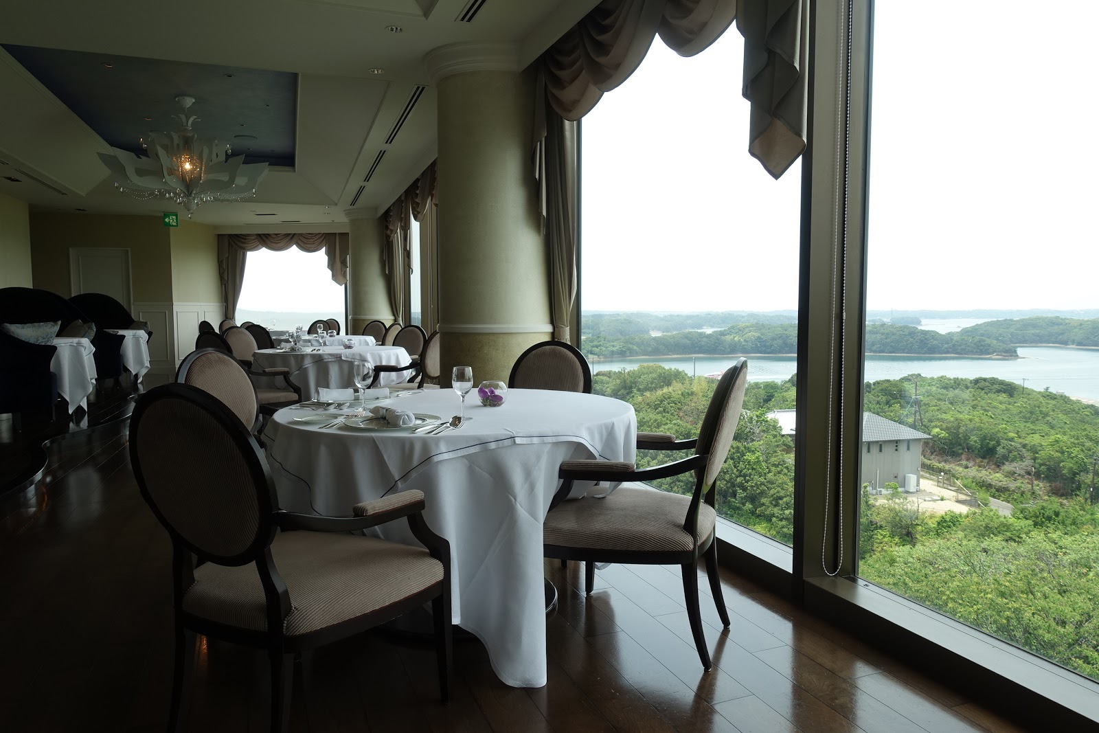 タケマシュラン あなたは赤福と御福餅の違いを語れるか 食材の宝庫 伊勢 志摩を巡る美食の旅