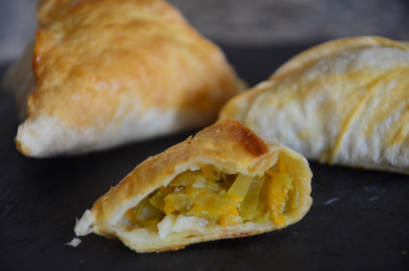 lezzetmania Pırasalı Tavuklu Börek