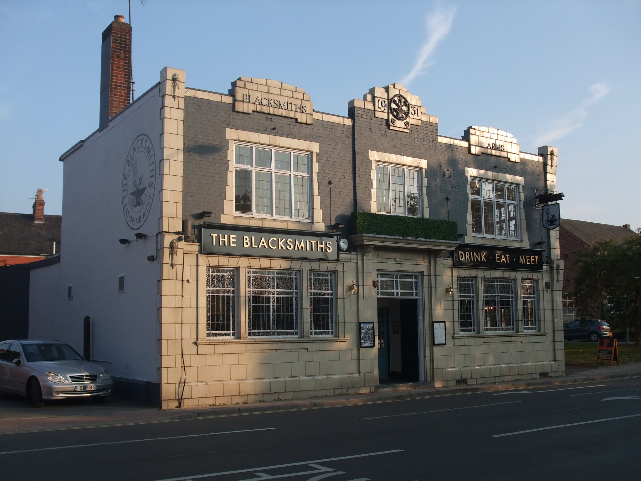 Lynne About Loughborough Art Deco in Loughborough