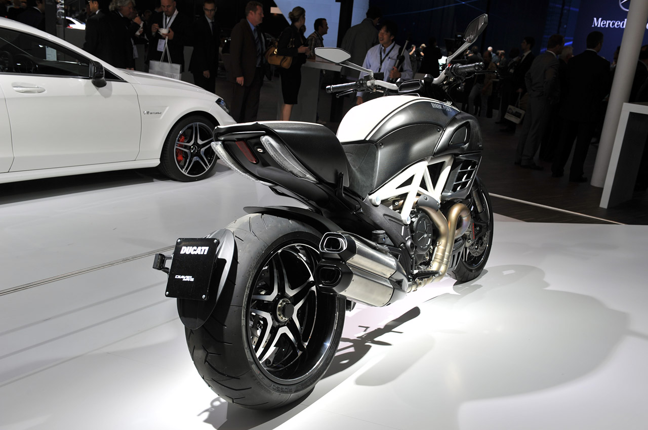 FAIZ RAHMAN ) Ducati Diavel AMG Special Edition
