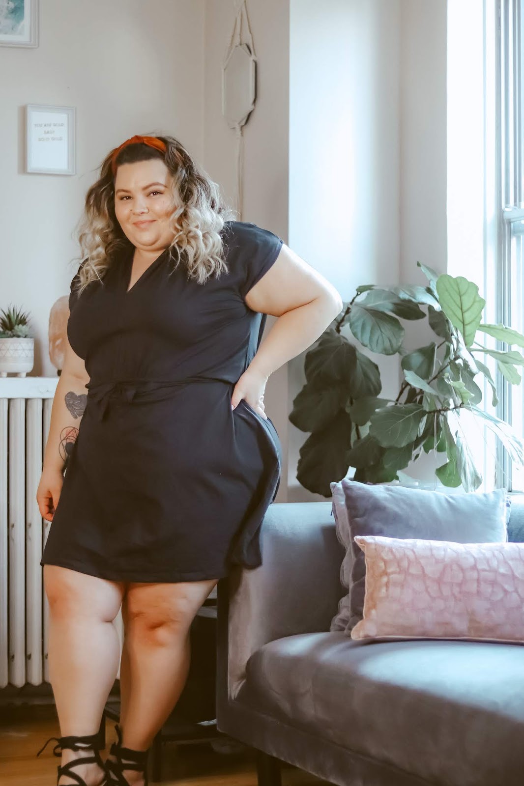 Chicago Plus Size Petite Fashion Blogger,Natalie in the City reviews Mata Traders sustainable ethical dresses.