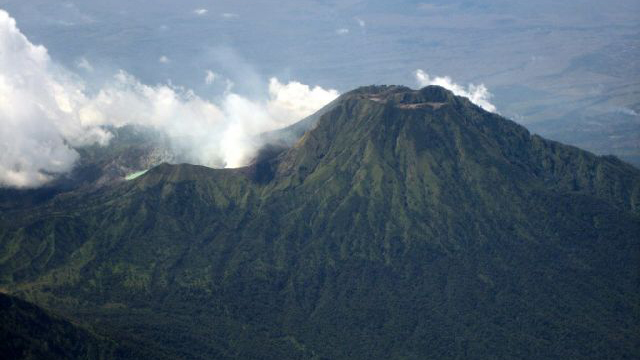 9 Gunung Tertinggi di Provinsi Jawa Timur - XMHIQBAAL