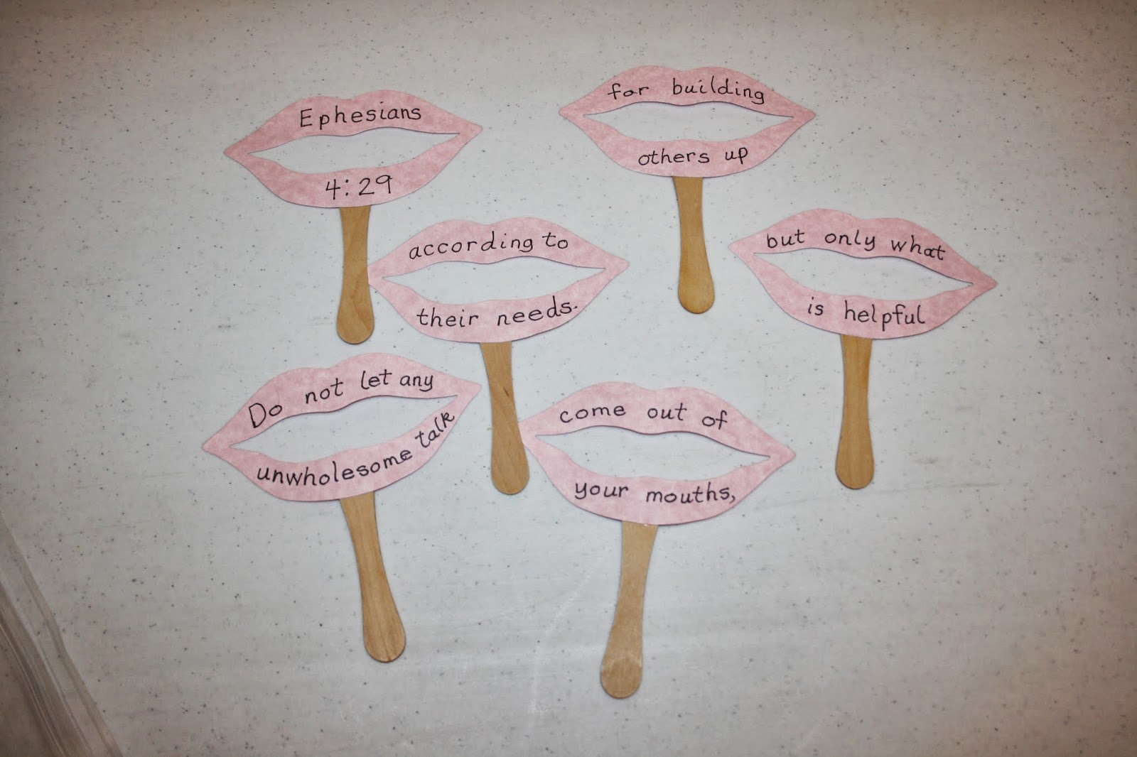 Teaching Kids the Bible 2nd Grade January Hide the Word Lips on