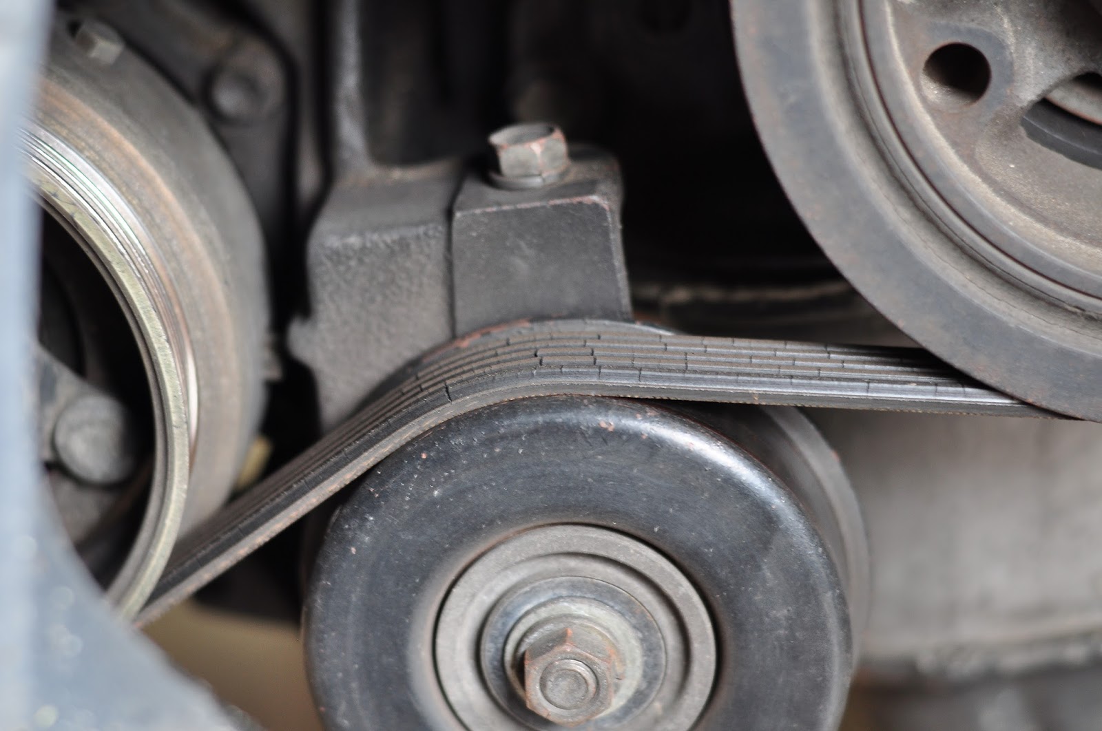 tacra's diy garage Power Steering & AC Belt Replacement (MIVEC)