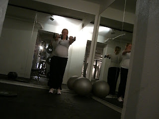 CIMG2300 - Morgonens sköna styrketräningspass