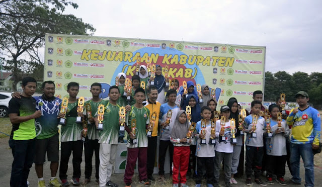 Kejurkab Panahan Didominasi Dua Klub, Adik-Adik yang Jago Membidik Para juara Kejurkab Panahan 2018