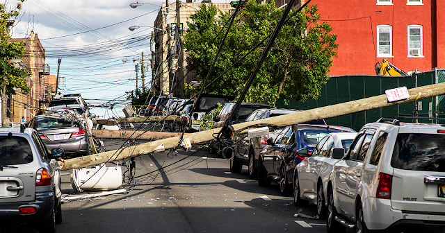 سكان نيويورك ونيوجيرسي بلا كهرباء بسبب إعصار اسياس