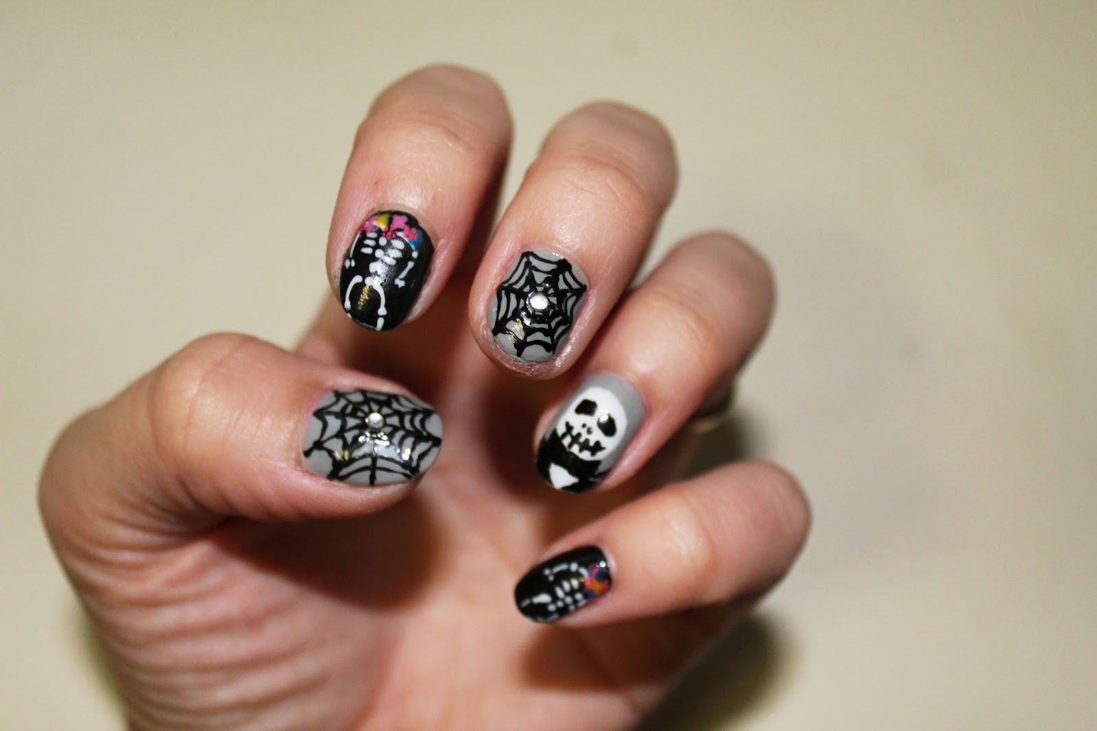 3. Nightmare Before Christmas Nails - wide 1