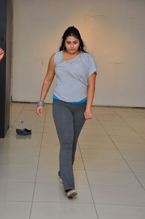 namitha dance reharsal unseen pics