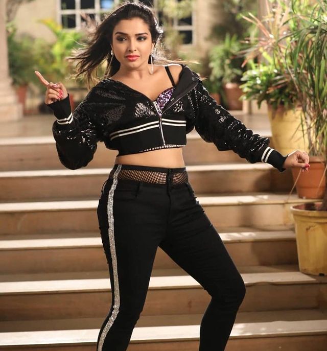 Amrapali Dubey picture, wallpaper, image gallery, beautiful photo, hot pics  and bold picture collection - Bhojpuri Filmi Duniya